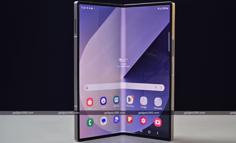 سامسونج تخفض إنتاج هاتفي Galaxy Z Flip 7 وGalaxy Z Fold 7: تقرير