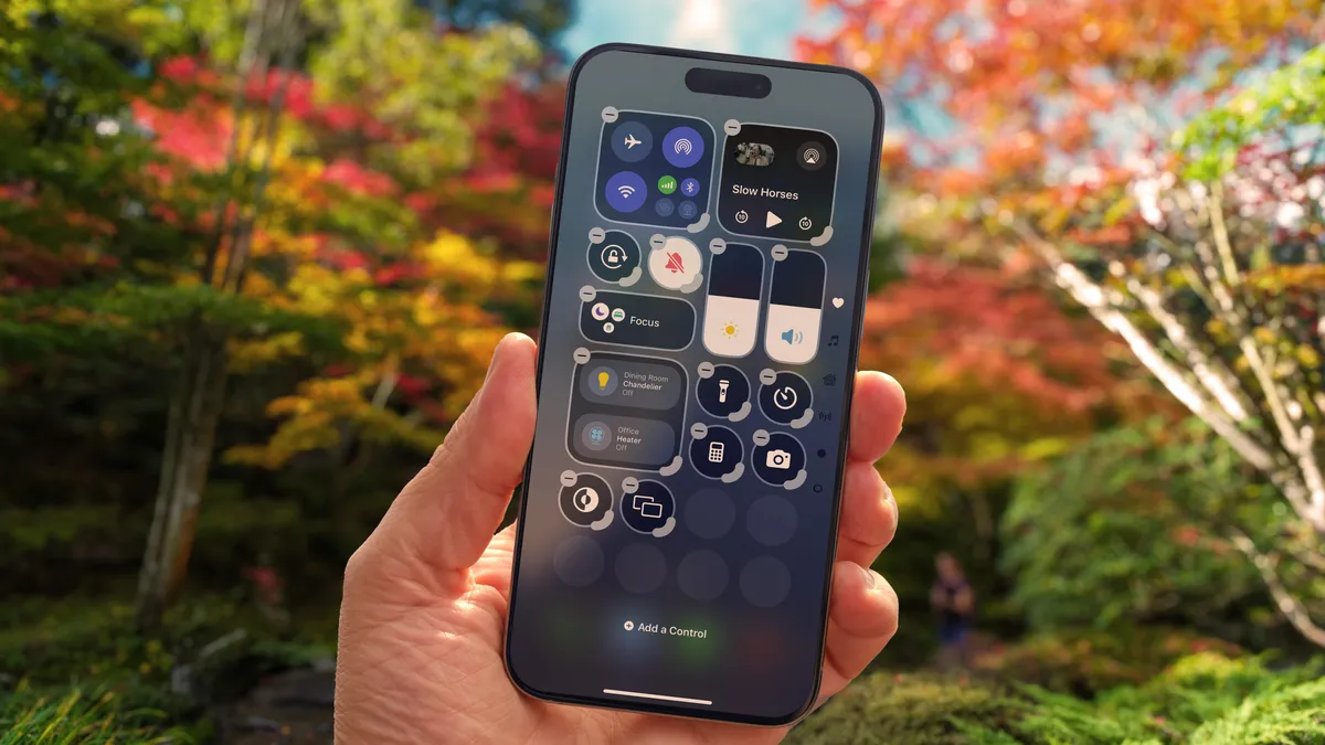نظام iOS 26